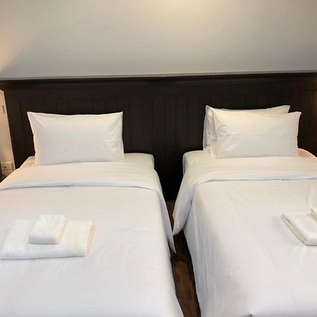 Huern Kan Thong Hotel Пхре Екстер'єр фото