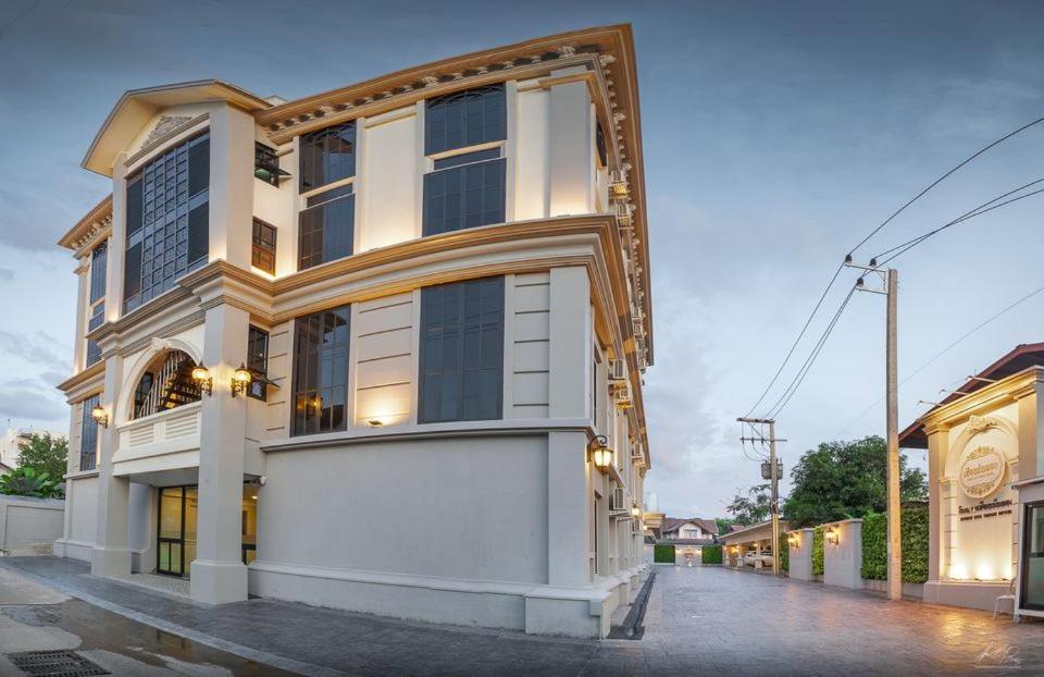 Huern Kan Thong Hotel Пхре Екстер'єр фото